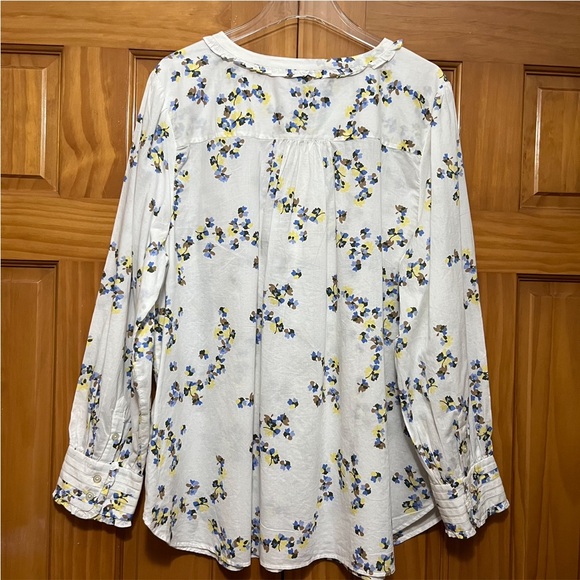Talbots Plus Size Blue/Yellow Floral Blouse Size 2X NWT - Picture 3 of 12